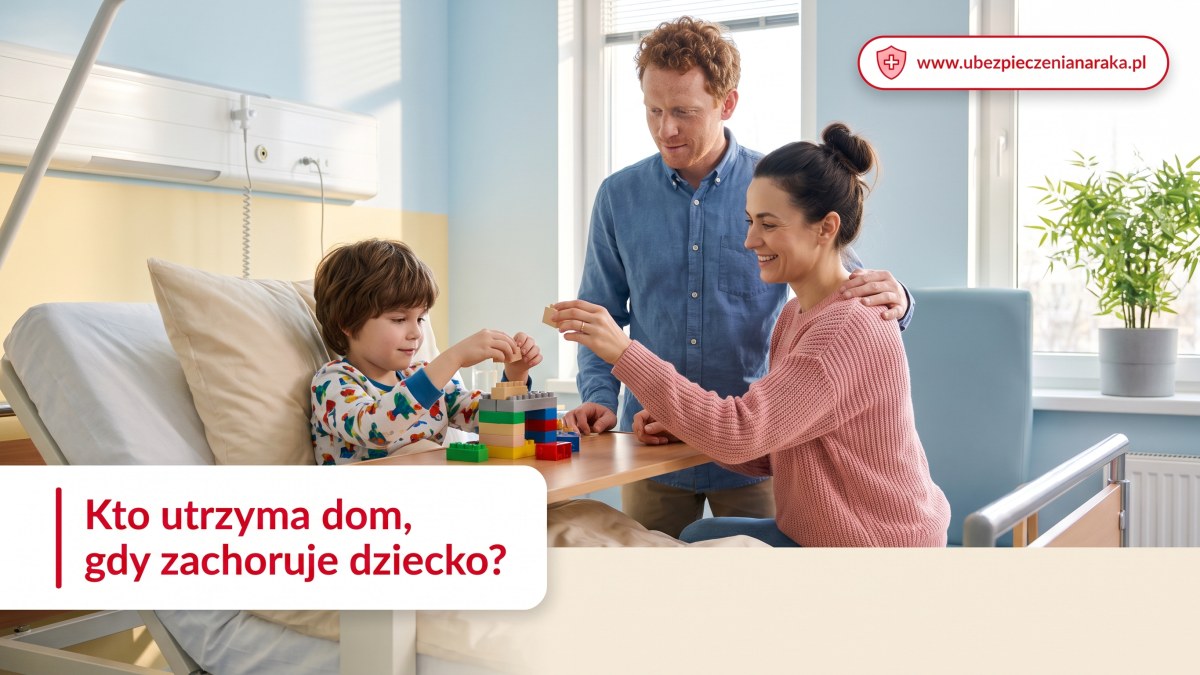 Rodzice przy łóżku syna w jasnej sali szpitala dziecięcego